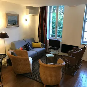 Duplex Face Au Palais Appartement Avignon